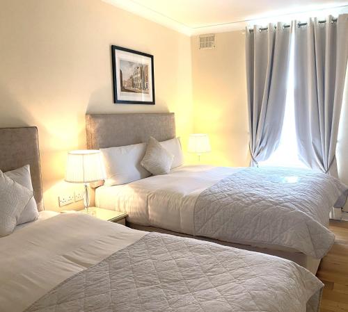 Baggot Court Townhouse - image 10