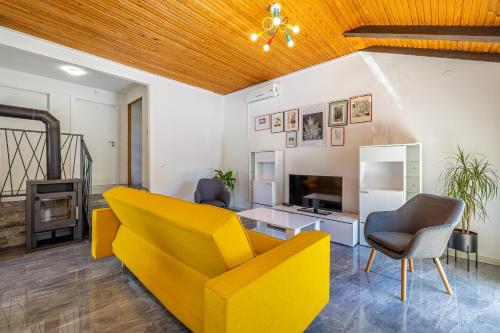 บริการและสิ่งอำนวยความสะดวก, Holiday house DENIS with pool in ปิเนซิซี