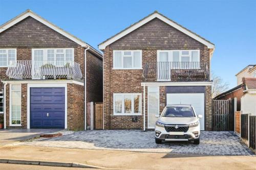 Stunning family home, walking distance to Herne Bay Beach! gîte à louer Reculver Sand