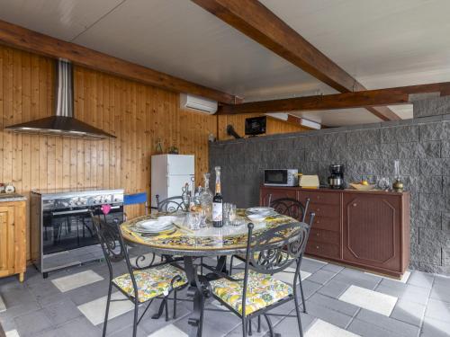 Studio Serena by Interhome, Piedimonte Etneo (Foto 8)