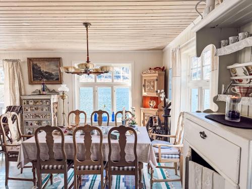 Chalet Villa Esefjord by Interhome in บาลสตราน