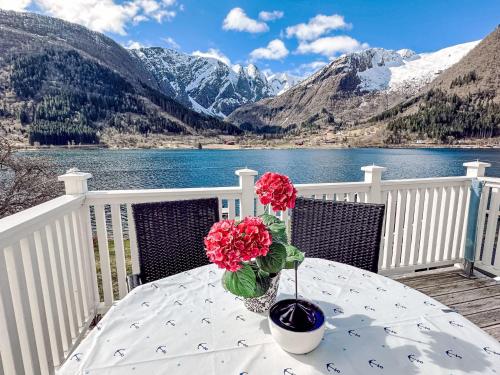 Chalet Villa Esefjord by Interhome in บาลสตราน