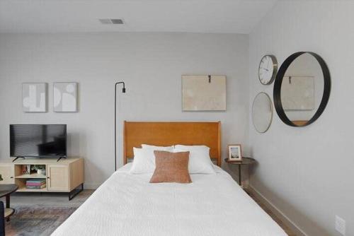 CozySuites Spacious SDO, Lawrenceville in Pittsburgh, USA