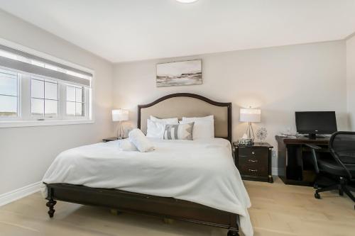 Bright 4 BR Family Home , Sleeps 8, Near Wonderland and Vaughan Mills, Vaughan (foto 7)