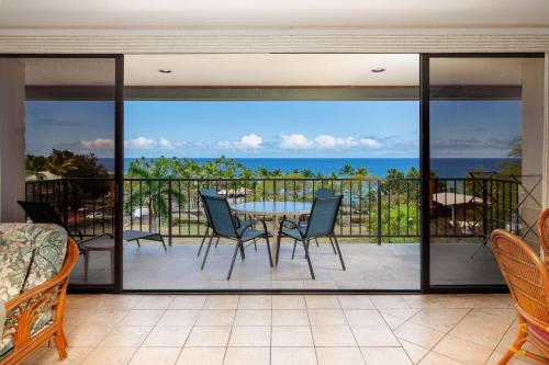 Kahaluu Bay Villas 304