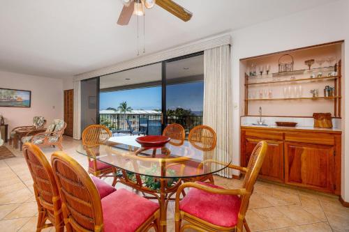 Kahaluu Bay Villas 304