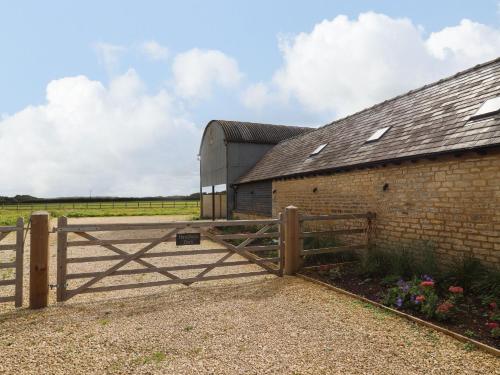 Hawthorn Barn