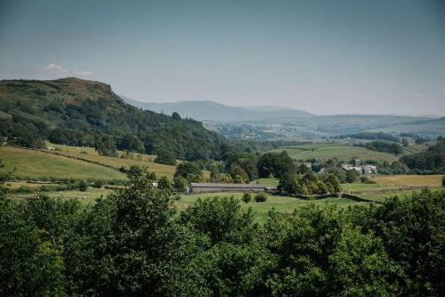 Exterior view, The Nook at The Heaning Estate in Windermere