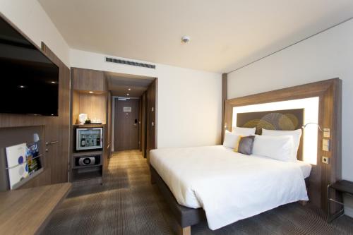 1 queen bed