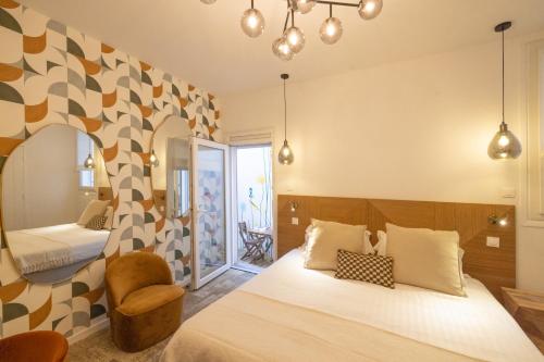 Superior Double Room image 8