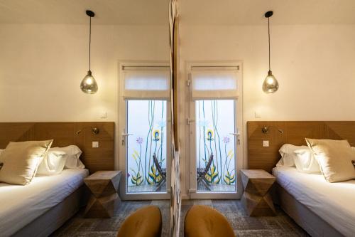 Superior Double Room image 9