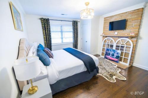 Retro Retreat Walk to Graceland with Free Parking and Wifi Retro Retreat Walk to Graceland with Free Parking and Wifi