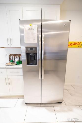 Retro Retreat Walk to Graceland with Free Parking and Wifi Retro Retreat Walk to Graceland with Free Parking and Wifi