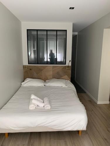 1 double bed, 2 sofa beds