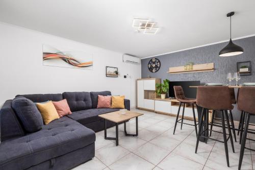 MLADENKA apartment in Kraljevica