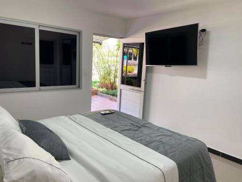 1 queen bed