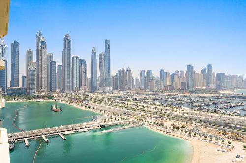 Silkhaus Vacation Homes Chic 1BDR in Exclusive Neighbourhood, Dubaï