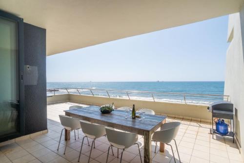 Luxury Beachfront Apartment - 30 Degrees Umdloti