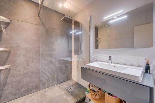 Très bel appartement avec Terrasse et Jardin, Bordeaux (Foto 8)