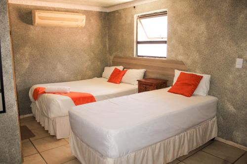 Godmill guesthouse Taung