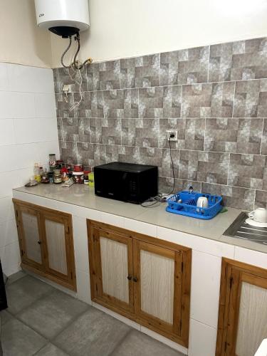 Chambre privée climatisée - Salle de bain intérieure & Cuisine équipée & Breakfast (Chambre privee climatisee - Salle de bain interieure & Cuisine equipee & Breakfast) in San Luis