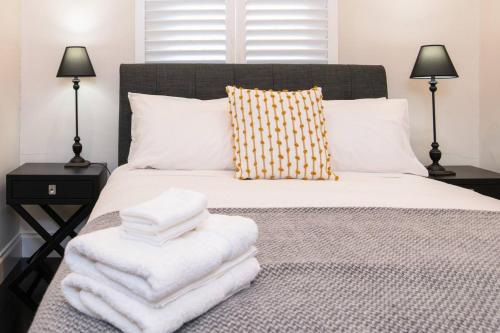 Two-Bedroom House image 10