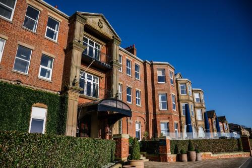 Clifton Arms Hotel - image 13