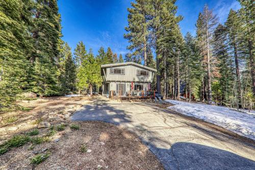 3BD Retreat - 5 Min to Beach Trails & Town in Tahoe City (CA)