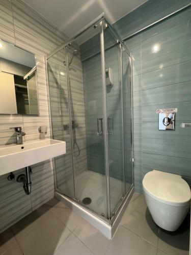 Catherine Hotel - image 2