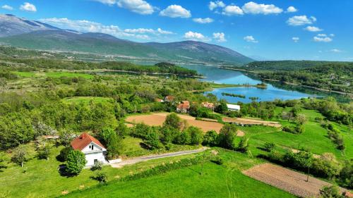 Kuća za odmor Elena - Apartment - Vrlika