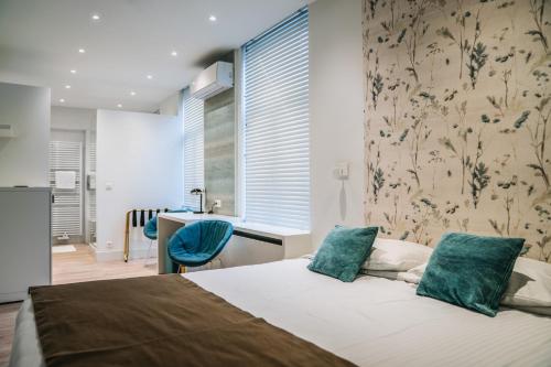 Hotel Les Eleveurs Room Type - Large Double Room