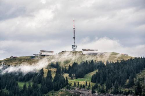 Cozy House above Lake Lucerne in car-free Vitznau Mittlerschwanden at Mount Rigi railway