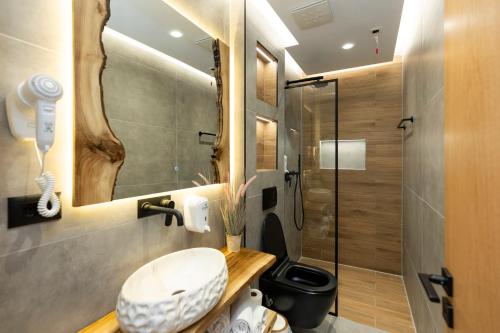 2 bedrooms, 3 beds