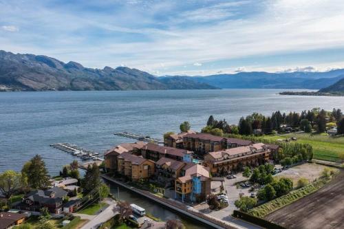 Condo at Barona Beach Lakeside Resort 5303 – khách sạn tại West Kelowna