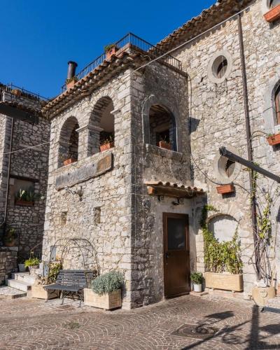 Al Piccolo Borgo Locanda Con Alloggio in Castelnuovo Parano