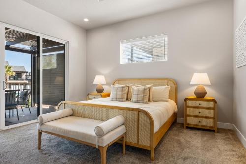 Grand Slam Getaway #5 townhouse - image 3