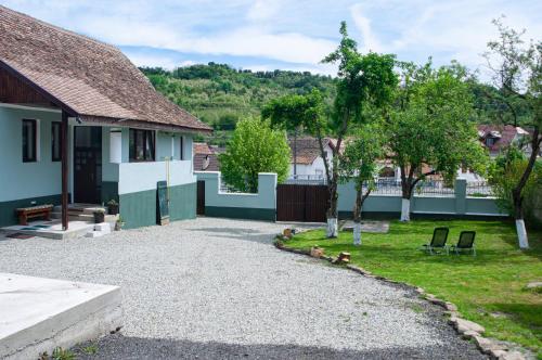 Viesnīcas āriene, Cazare La Cetate in Nemsa