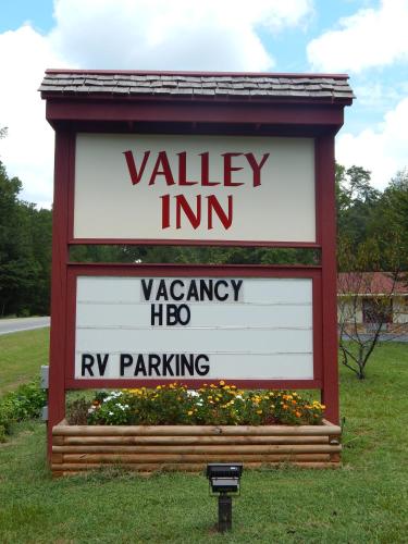 . Valley Inn - Hamilton Ga