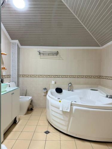 Arba Hotel - Tap to explore photos