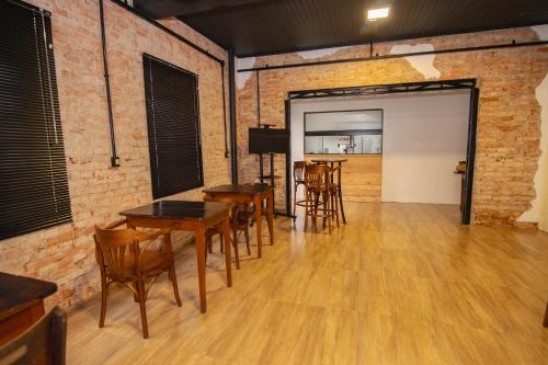 قاعة للمآدب, Araucária Hostel e Pousada (Araucaria Hostel e Pousada) in سو بنتو دو سول