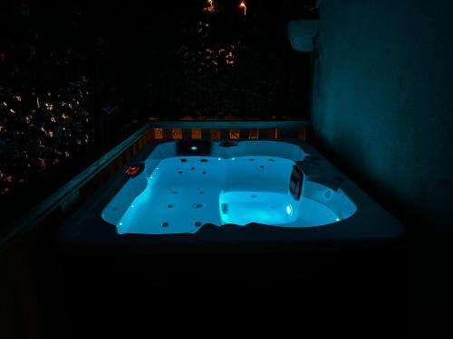 Apartment Lira jacuzzi-sea view