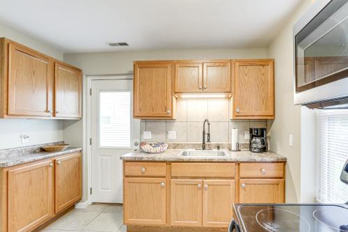 Pet-Friendly Pacific Cottage Near Purina Farms! in Pacific (MO)
