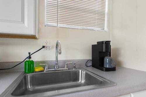 Private rooms in West Palm Beach - Close to Beaches