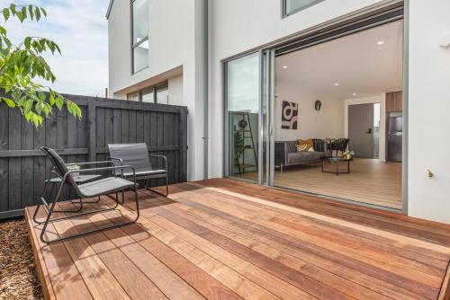 Hop, Skip, Jump to the city ! in ولستون