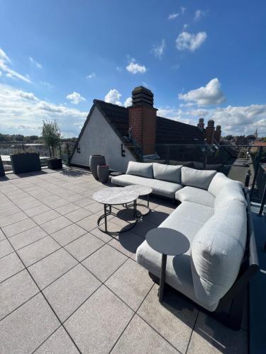 Penthouse with awesome terrace and free parking, Courtrai (foto 3)