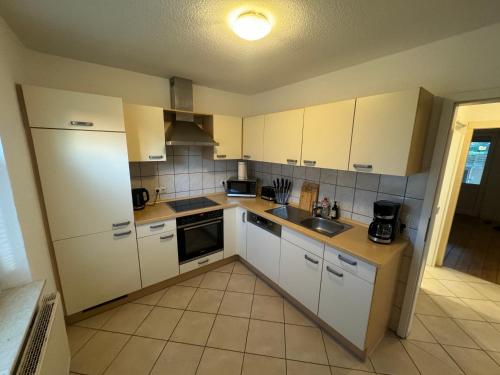 кухня, Gorch-Fock-Straße 2, 25764 Wesselburen in Wesselburen