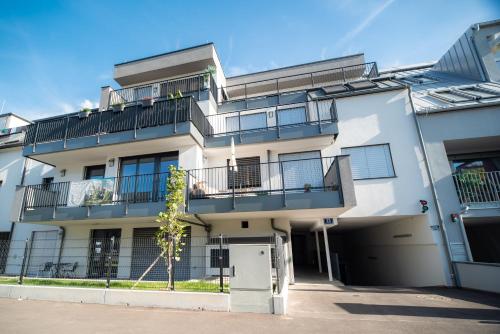 Garden Apart Alte Donau - image 5