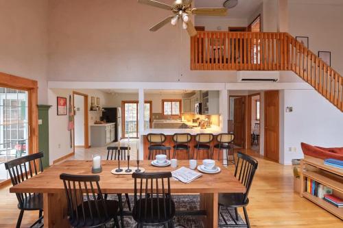 Designer Chalet with Hot Tub and Fire Pit by Summer in Margaretville, USA