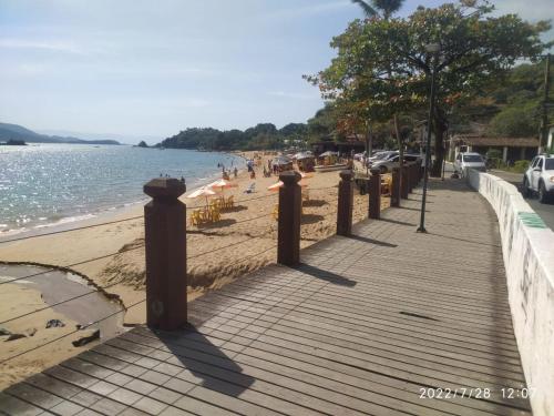 Casa Ilhabela entre a Praia Grande & Julião (Casa Ilhabela entre a Praia Grande & Juliao) in ปรายา กรันเด