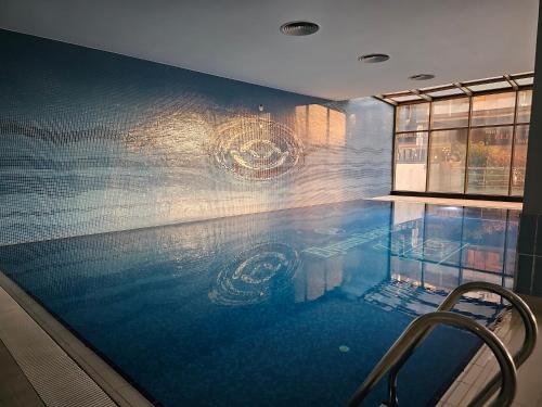 Taksim Perfect Residence Pool Sauna Access, Istanbul